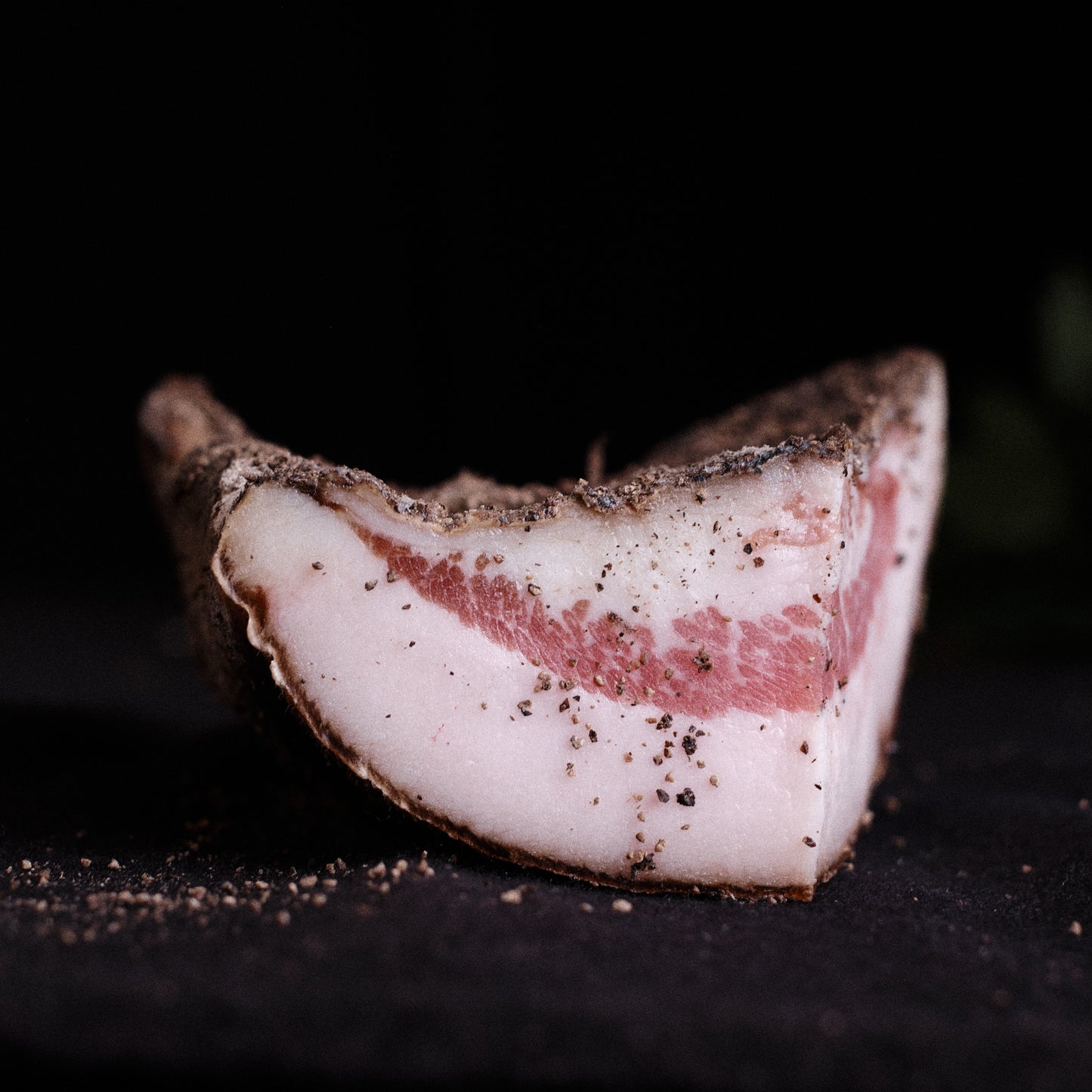 Guanciale di maiale nero brado