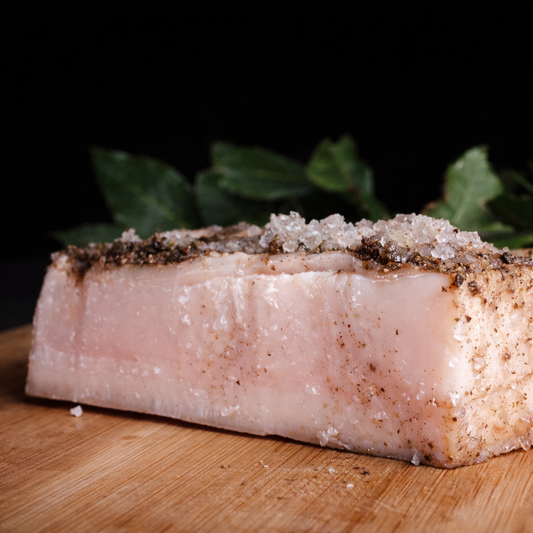 Lardo di suino nero stagionato