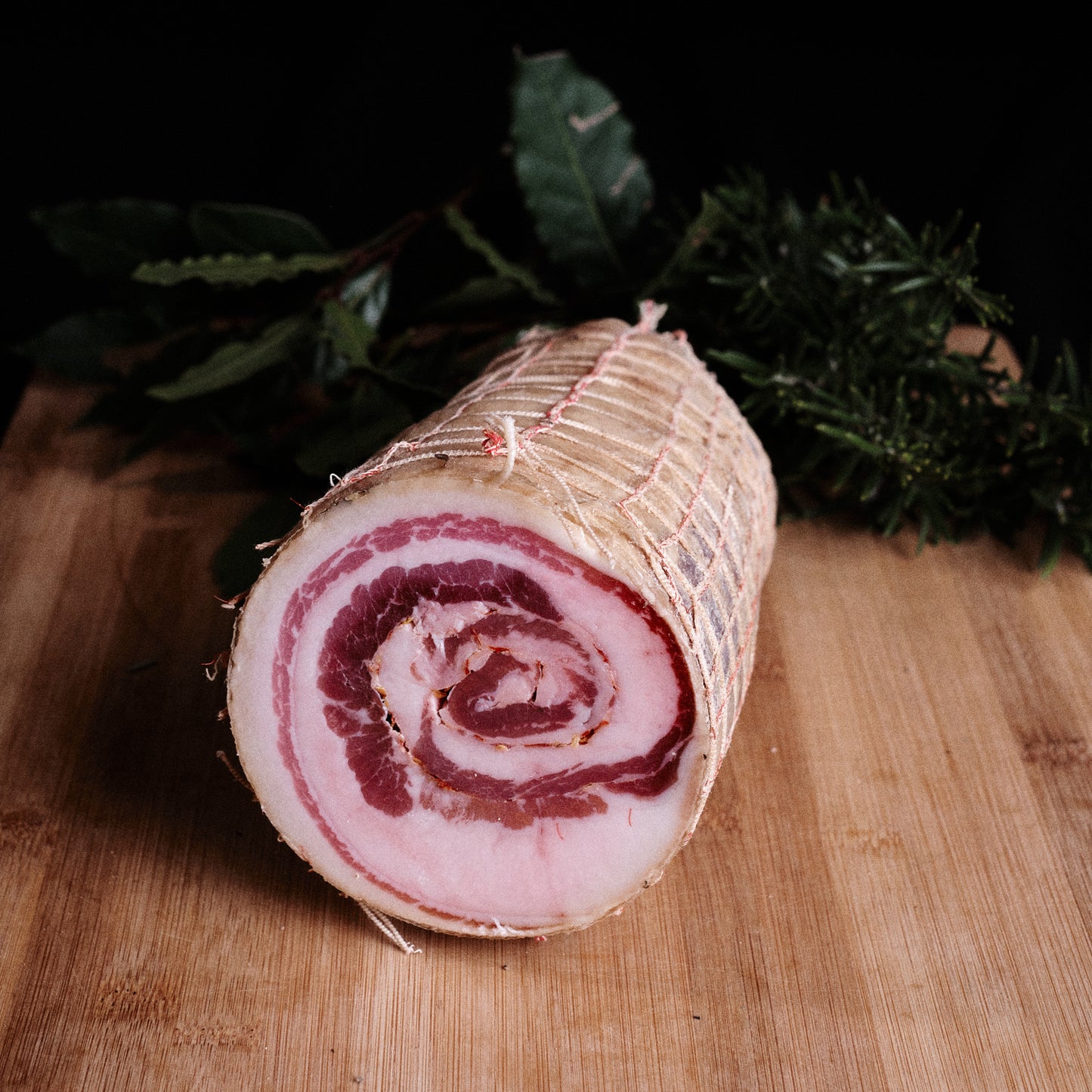 Pancetta arrotolata di suino nero brado