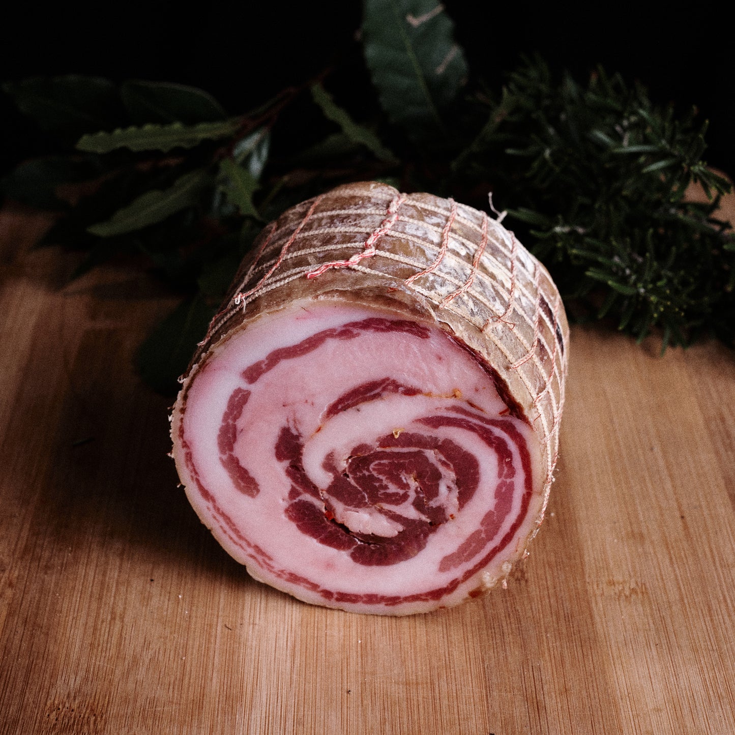 Pancetta arrotolata di suino nero brado