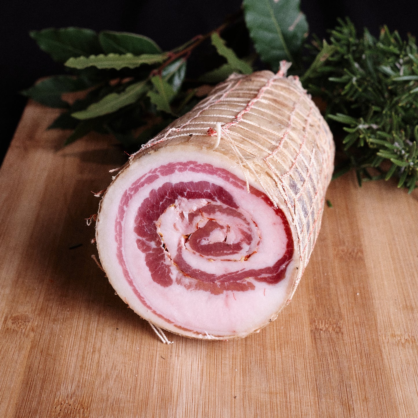 Pancetta arrotolata di suino nero brado