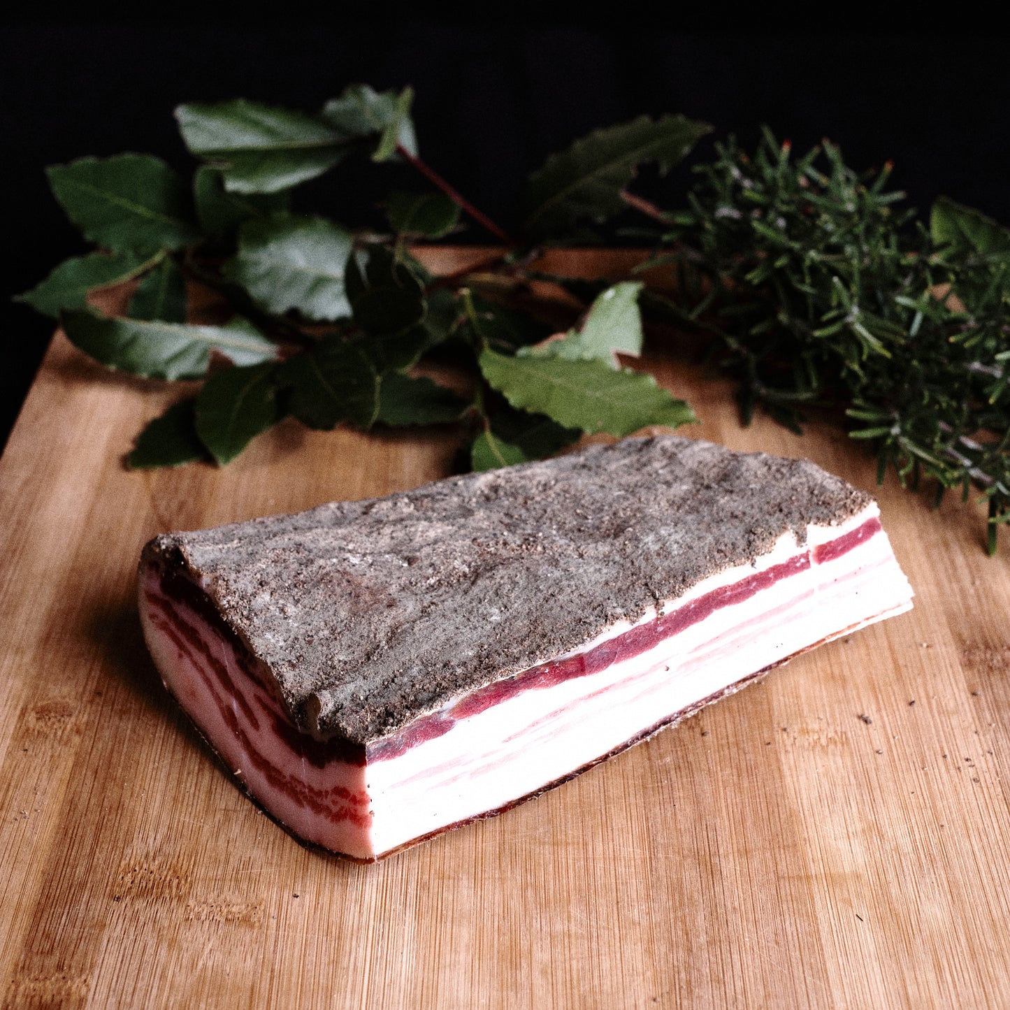 Pancetta tesa di suino nero brado