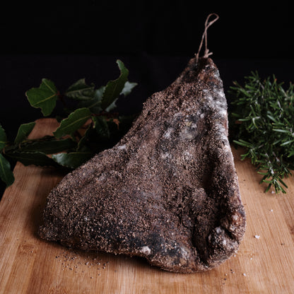 Guanciale di maiale nero brado